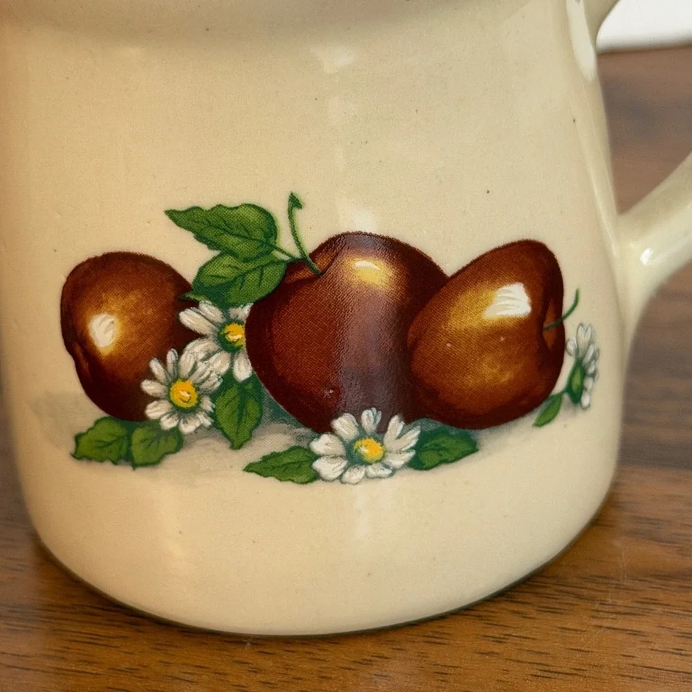 Vintage Ceramic Apple Daisy Mug Salt and Pepper Shakers Farmhouse Kitchen Decor
